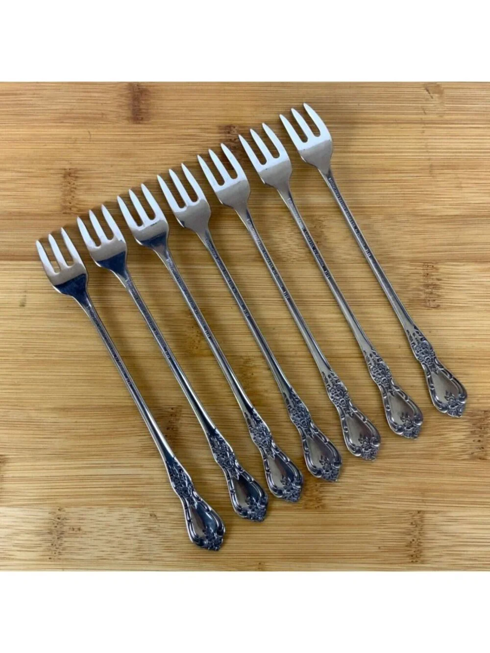 Oneida Distinction Deluxe Kennett Square Lot of 7 Cocktail Forks Stainless Steel